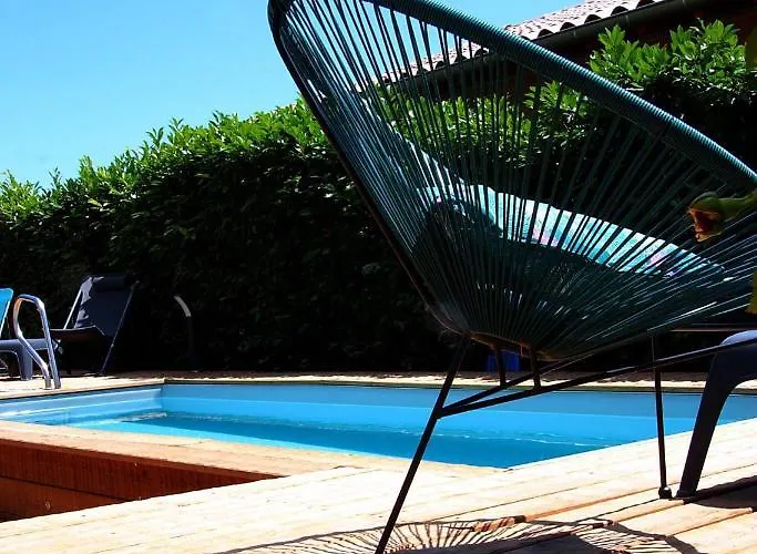 La Maison Des Vignes 3* Charentay